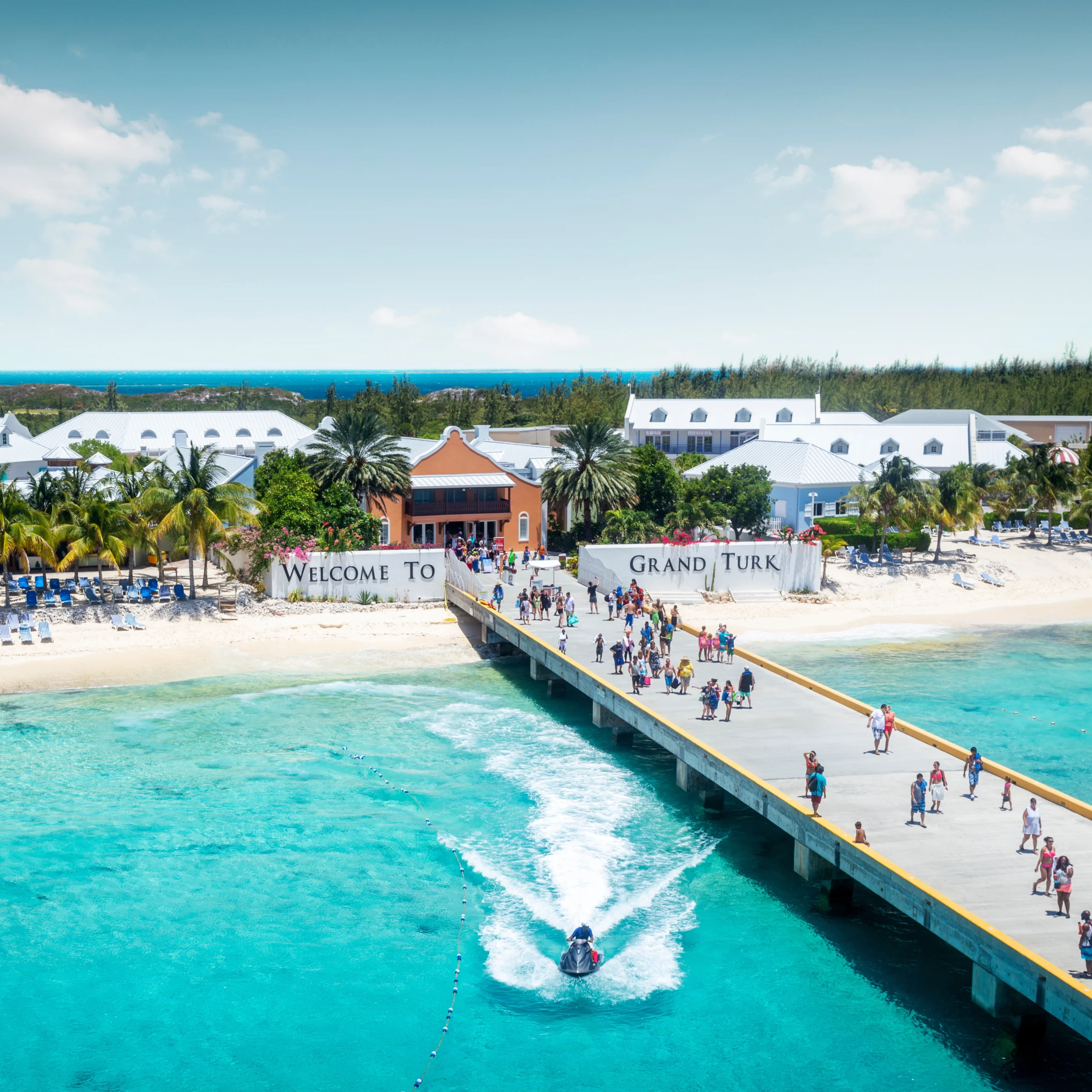Turks & Caicos - Crystal clear waters and white sand beaches
